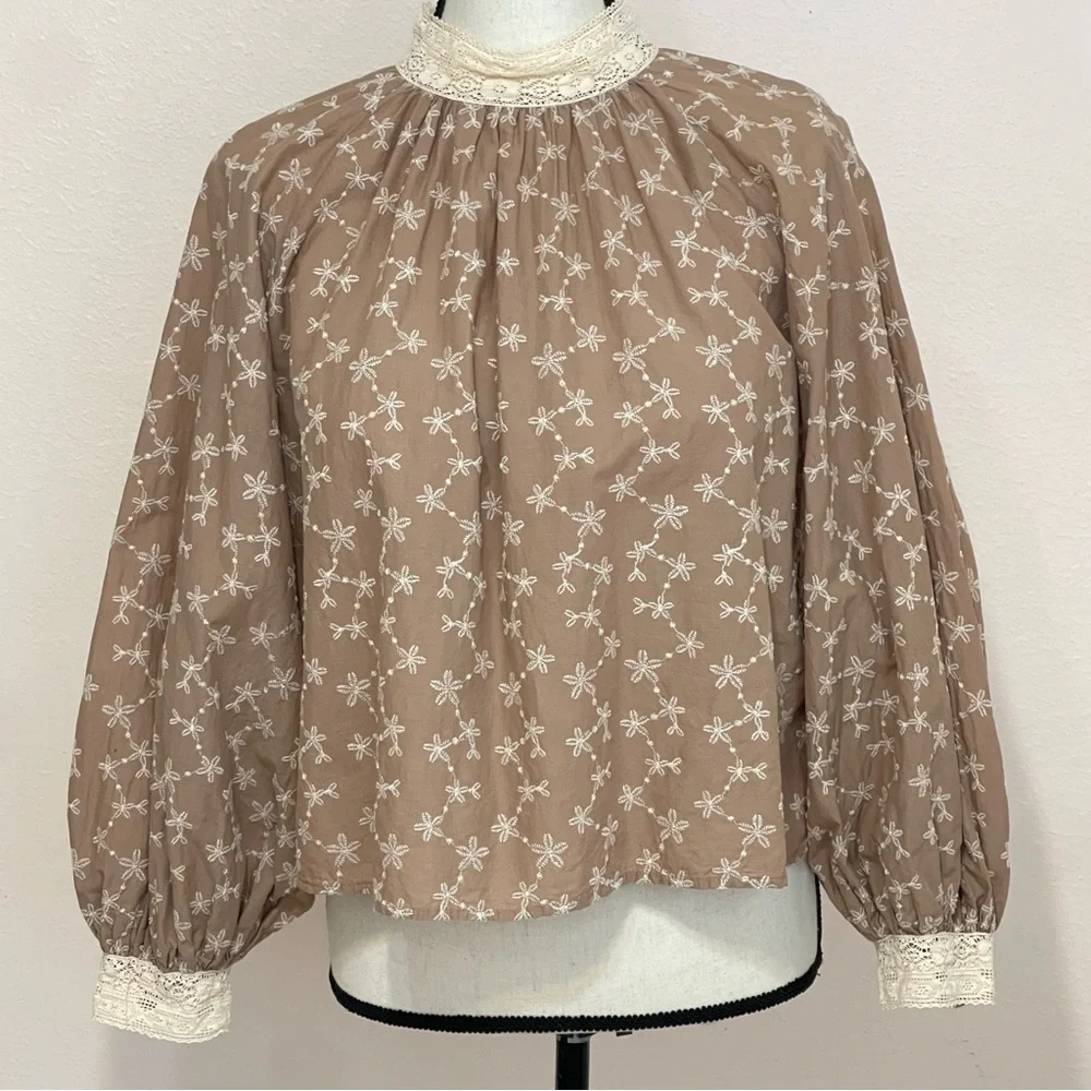 Zara Embroidered Cotton Puff Sleeve Blouse Size Medium